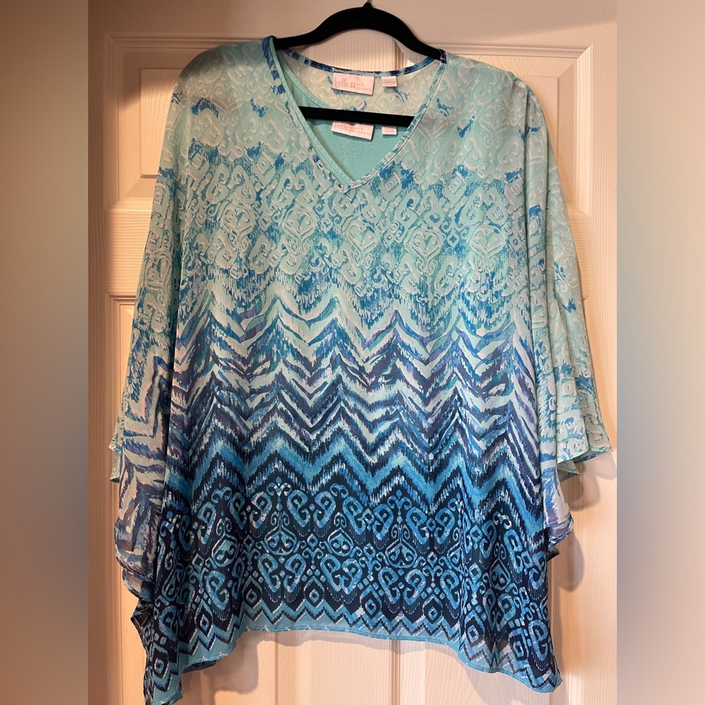 Kim Gravel top and tank set